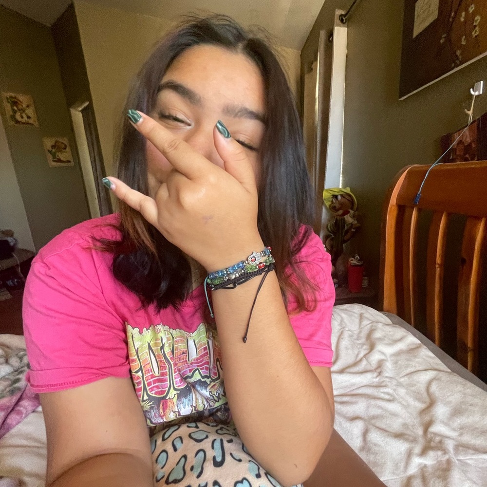 Meet your Posher, Nayeli